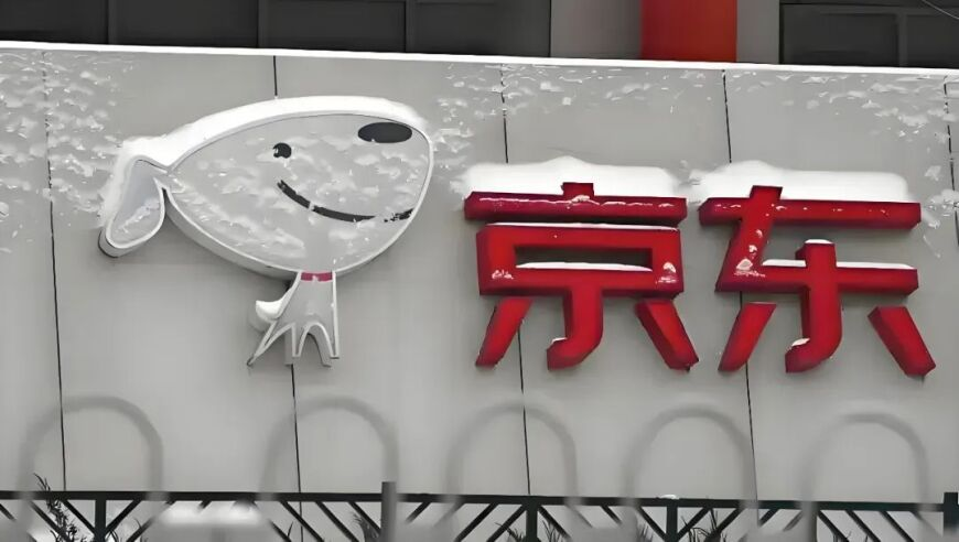2025澳门精准一肖一码准确,甲亢哥保镖从戒备到松弛,创新典义解读_界面版V1.79