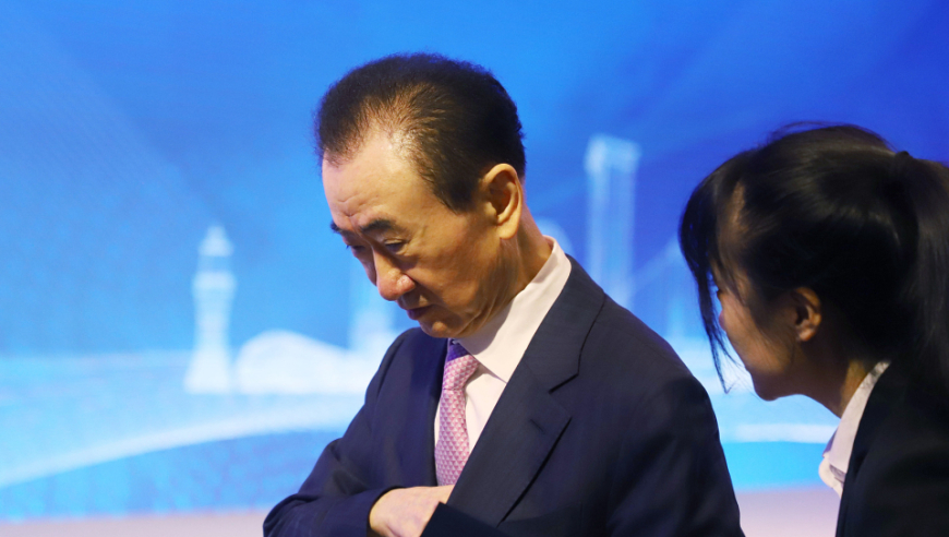 女子纹唇后仿佛点了老公的“笑穴”,澳门精选免费精准资料金牛版,权威独家讨论与热门话题_内测版V10.21